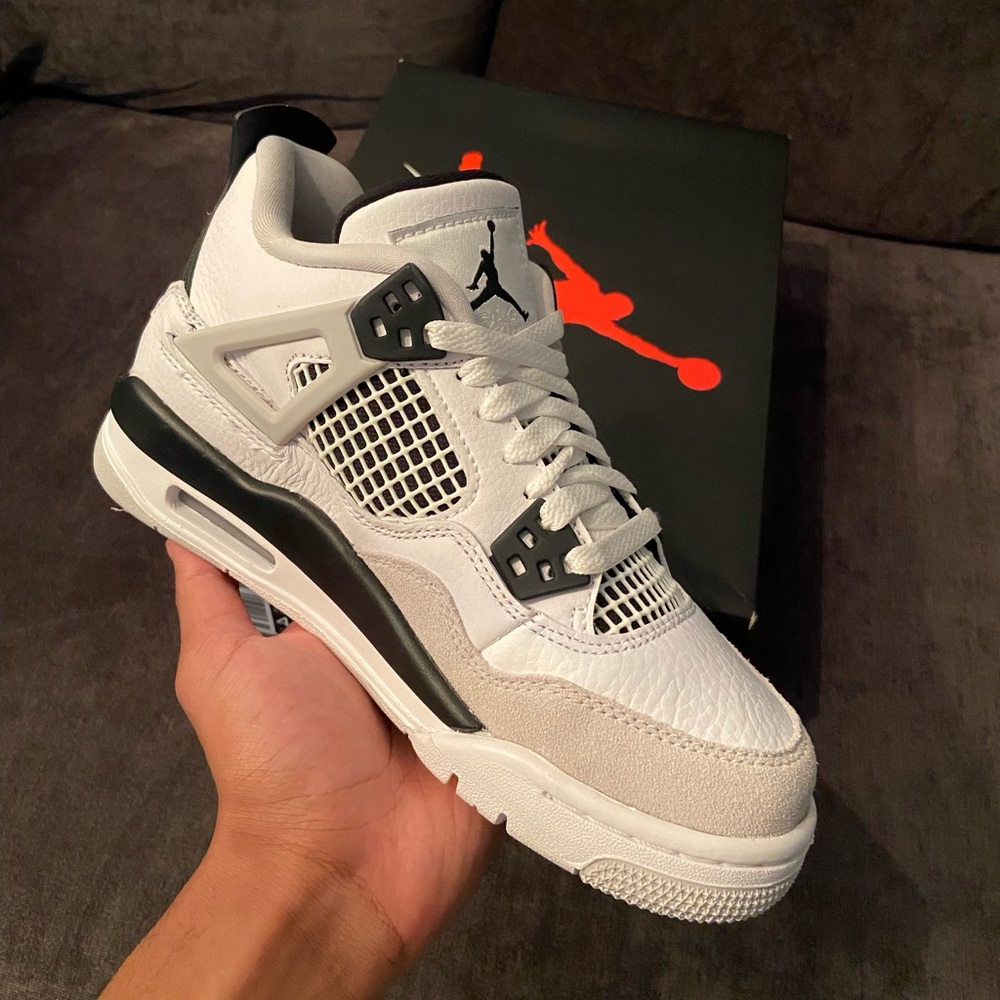 Jordan 4 Military Black